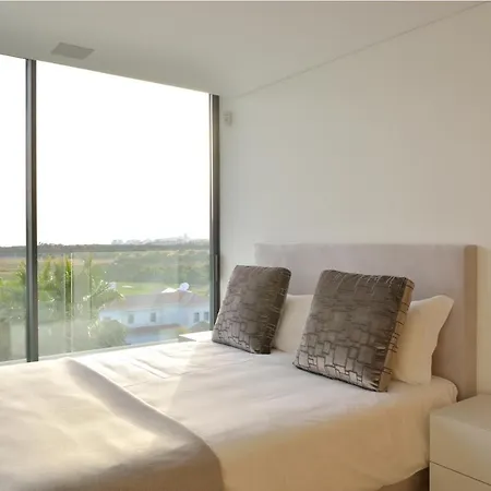 Ferrarias Villa Sleeps 14 With Pool Air Con And Wifi ヴィラ