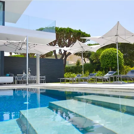 ヴィラ Ferrarias Villa Sleeps 14 With Pool Air Con And Wifi *