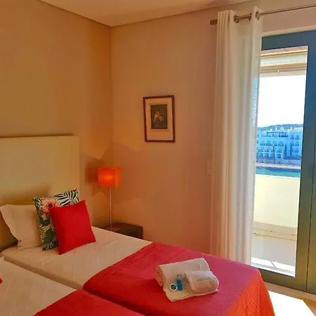 Ferrarias Villa Sleeps 14 With Pool Air Con And Wifi